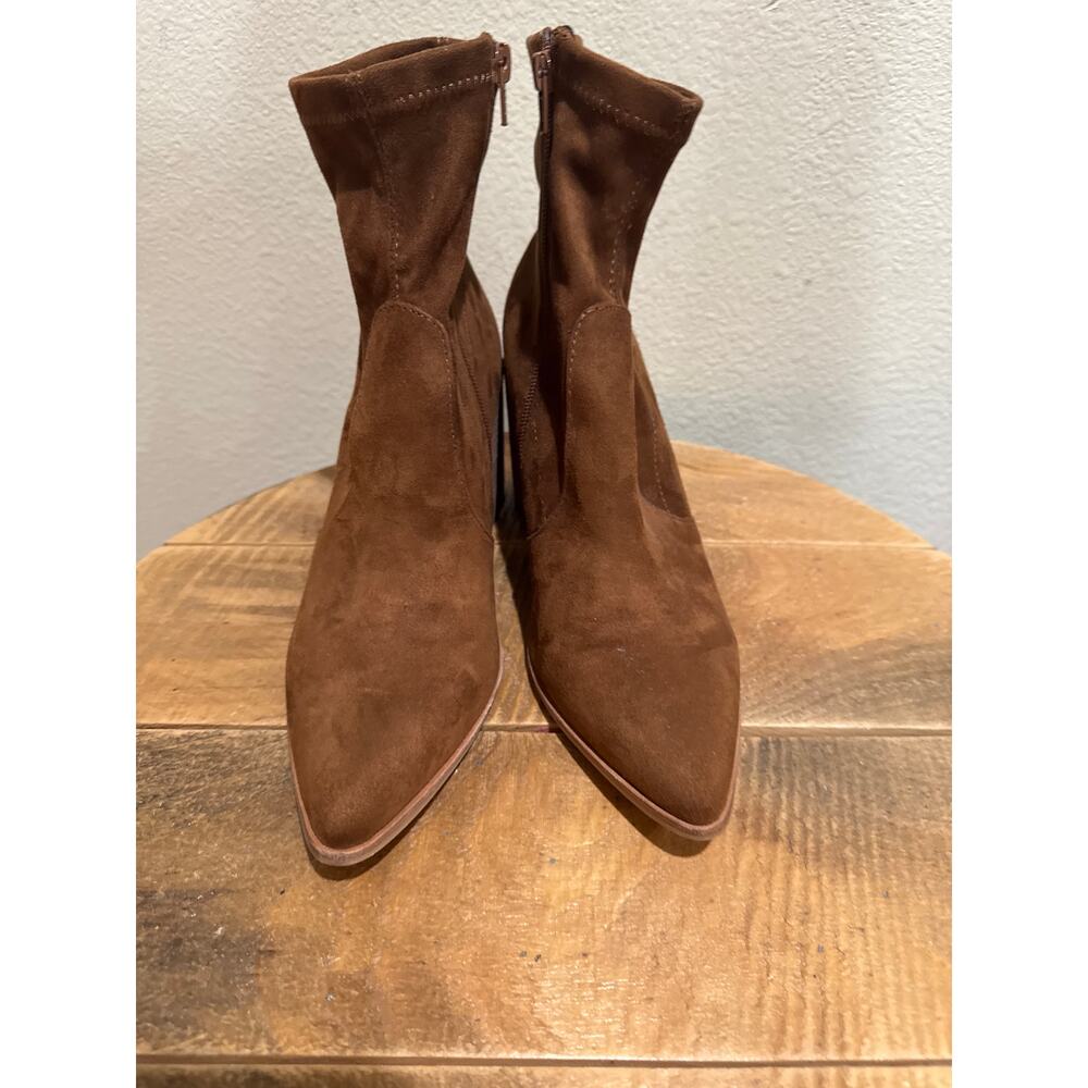 Steve Madden Viper Faux Suede Brown Pull On Ankle Boot size 9.5 - Picture 2 of 7